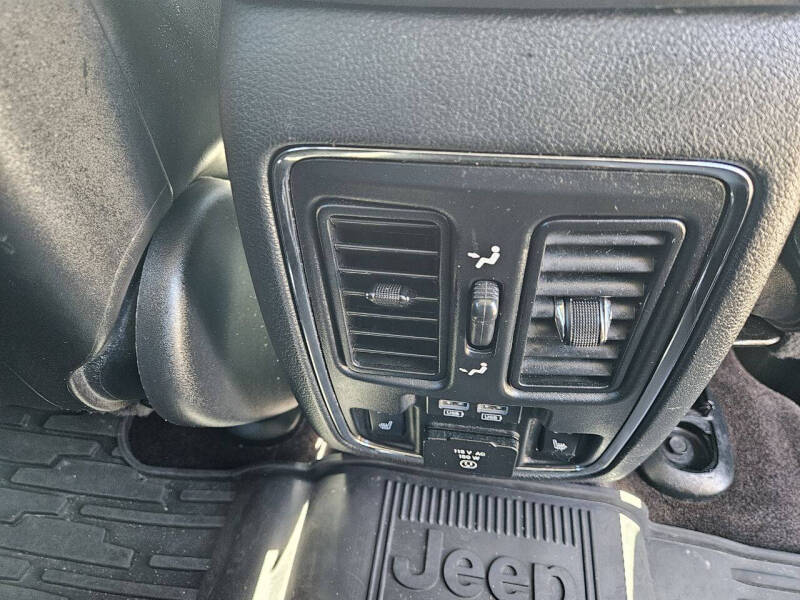 2018 Jeep Grand Cherokee Summit