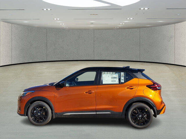 2024 Nissan Kicks SR