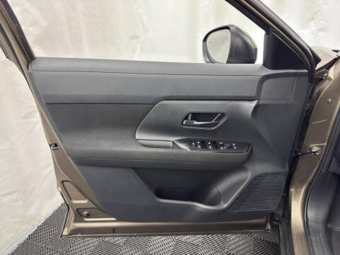 2025 Nissan Kicks S