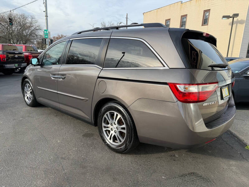 2011 Honda Odyssey EX-L photo 7