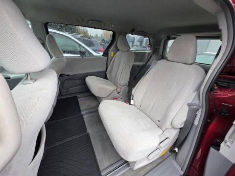 2014 Toyota Sienna