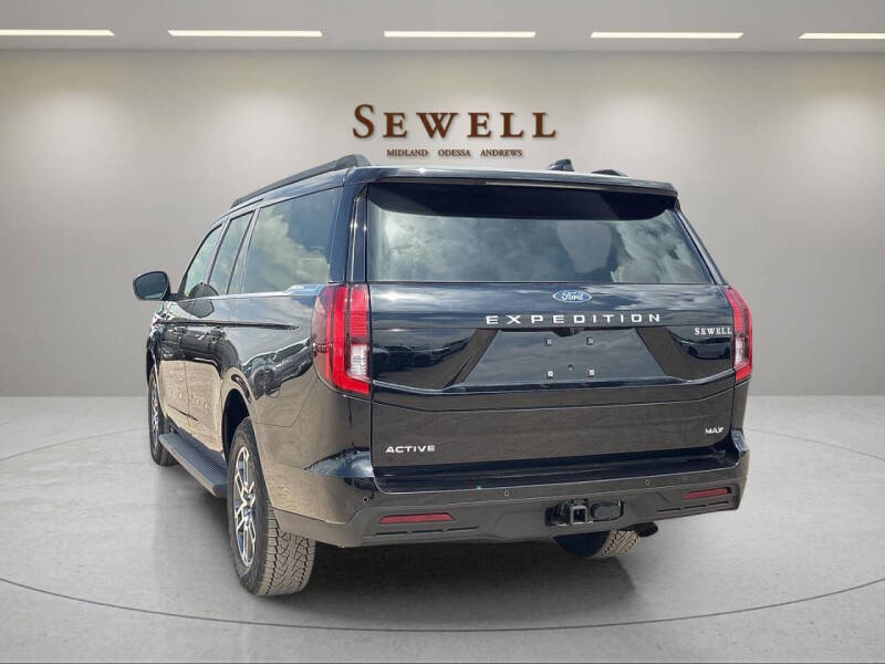 2026 Ford Expedition MAX Active