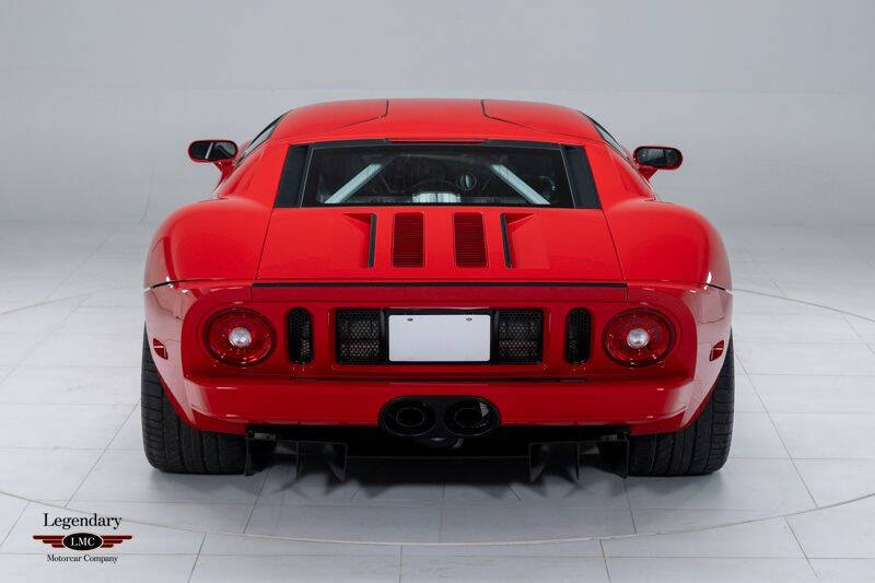 2005 Ford GT