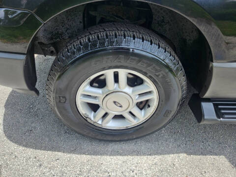 2003 Ford Expedition XLT