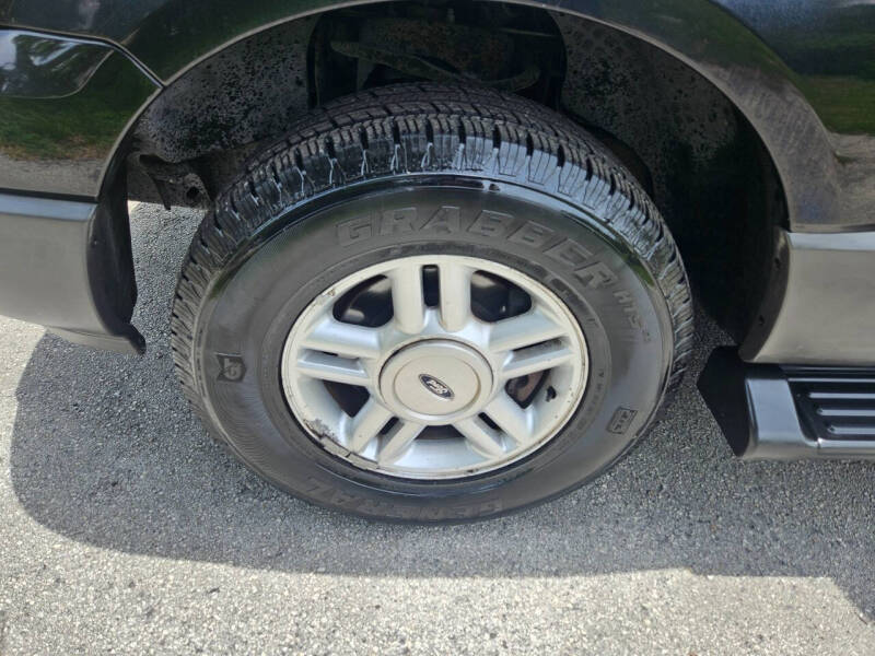 2003 Ford Expedition XLT