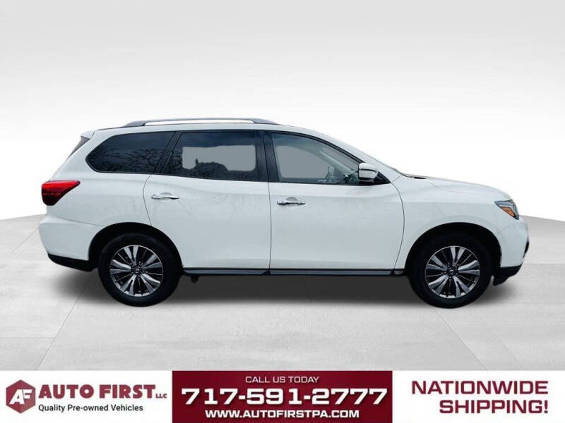 2019 Nissan Pathfinder SV