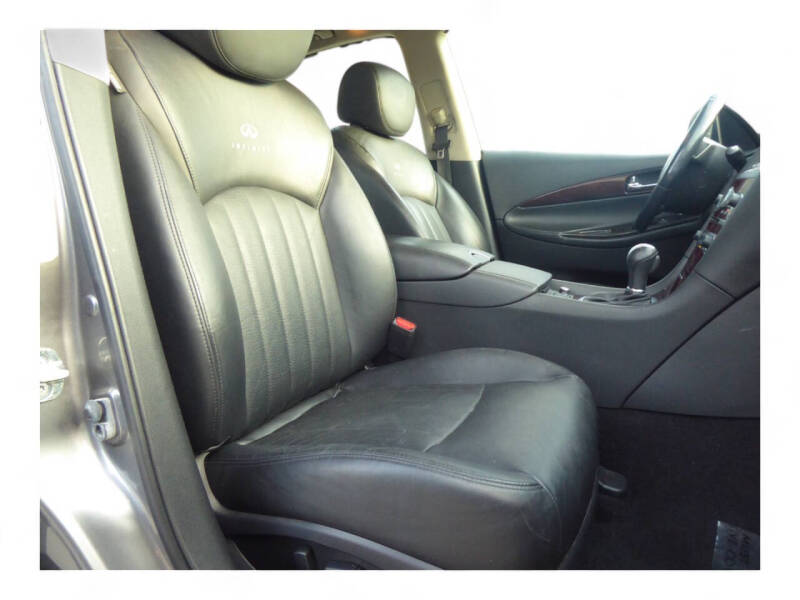 2013 Infiniti EX37