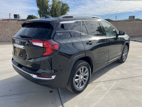 2024 GMC Terrain SLT