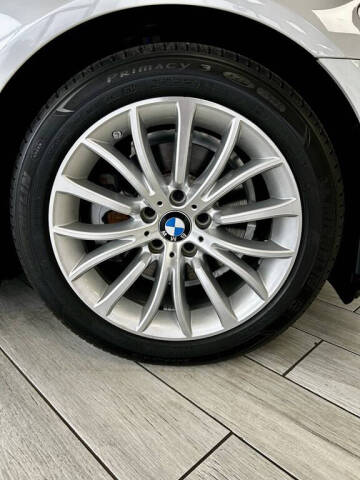 2015 BMW 5 Series 528i