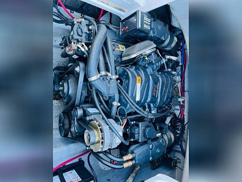 2001 Four Winns FUNSHIP 254