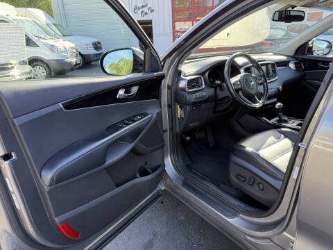 2017 Kia Sorento EX V6