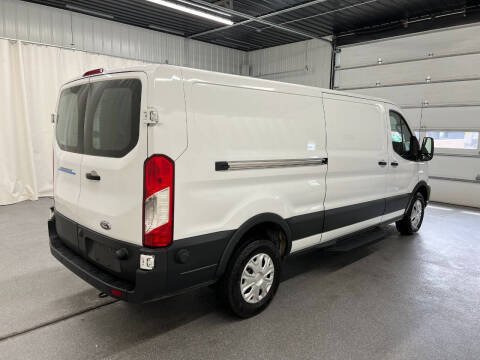 2023 Ford E-Transit 350