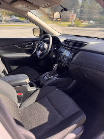 2017 Nissan Rogue S