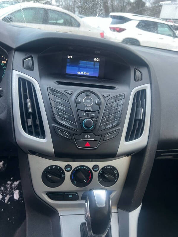2014 Ford Focus SE
