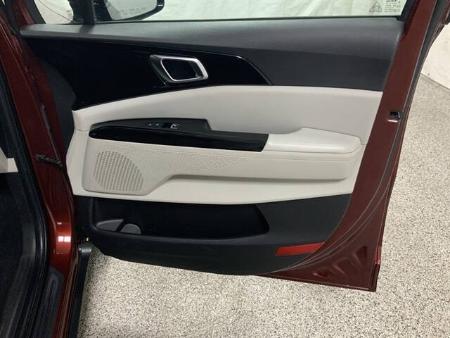 2022 Kia Carnival EX