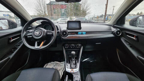 2019 Toyota Yaris LE