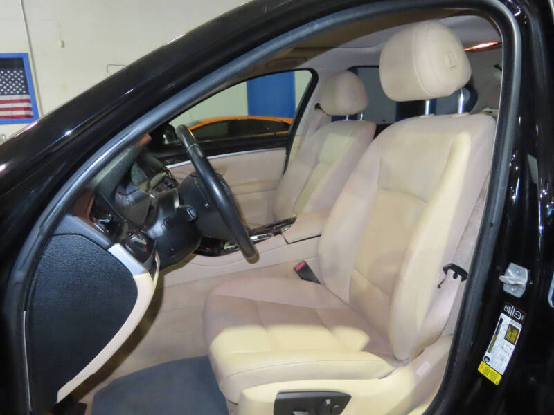 2014 BMW 5 Series 528i