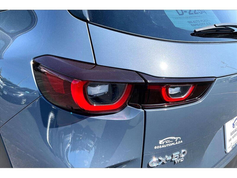 2025 Mazda CX-50 2.5 S Premium