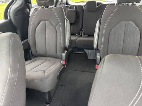 2023 Chrysler Pacifica Touring