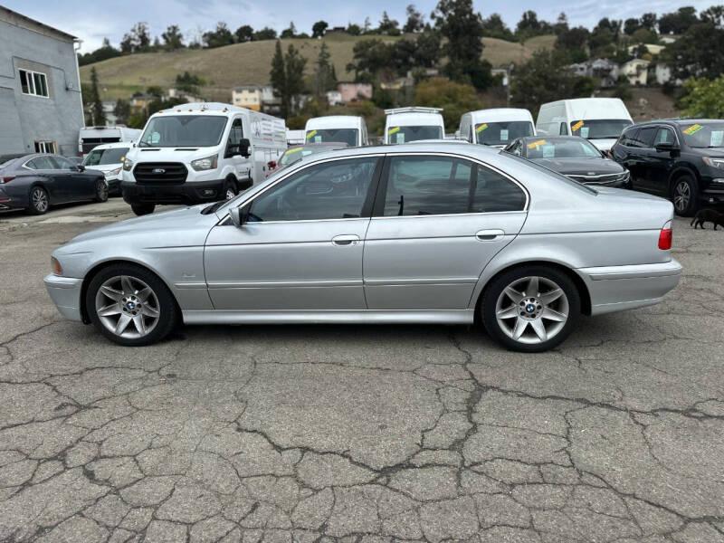 2003 BMW 5 Series 525i