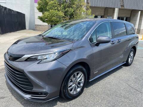 2021 Toyota Sienna for sale at HI CLASS AUTO SALES in Staten Island NY