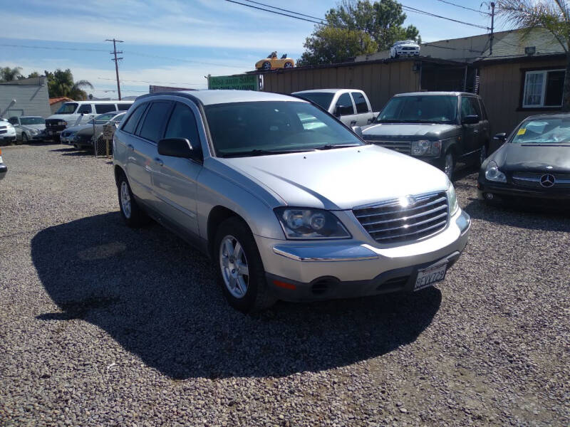 2006 Chrysler Pacifica Touring photo 2