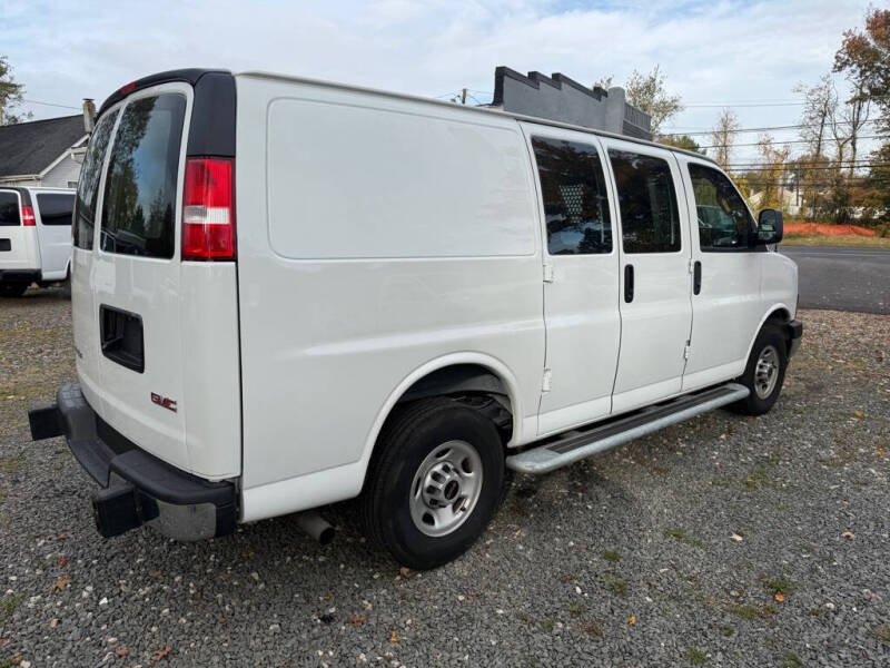 2024 GMC Savana 2500