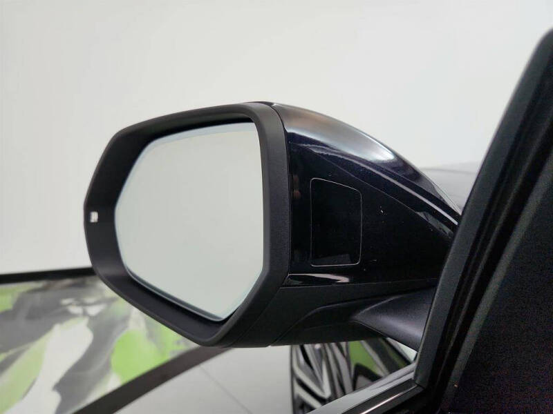 2021 Audi Q8 quattro Prestige 55 TFSI