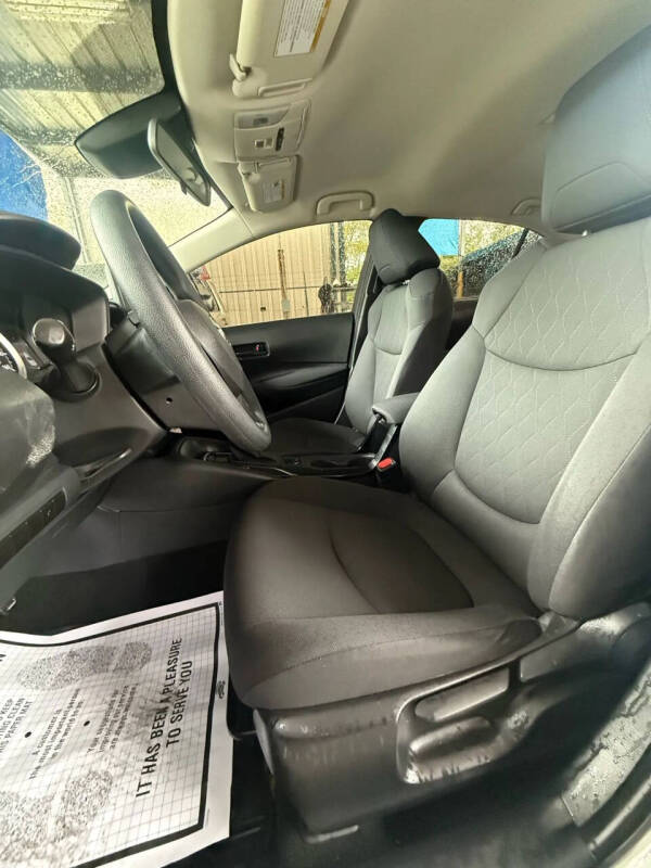 2022 Toyota Corolla LE