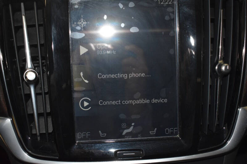 2017 Volvo S90 T5 Momentum