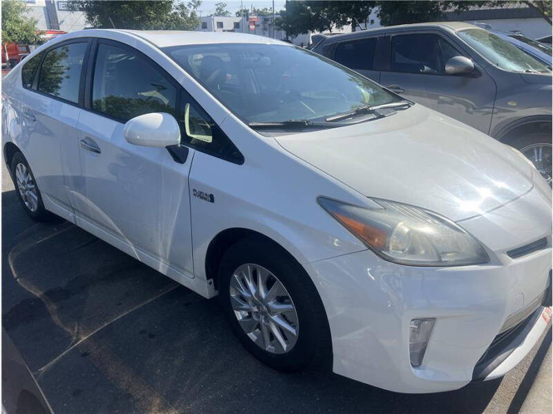 2013 Toyota Prius Plug-in Hybrid