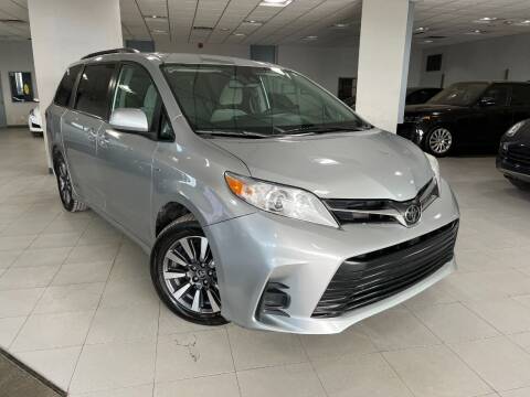 2020 Toyota Sienna for sale at Auto Mall of Springfield in Springfield IL