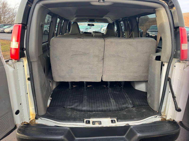 2018 Chevrolet Express LS 2500