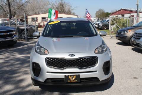 2019 Kia Sportage for sale at Fabela's Auto Sales Inc. in Dickinson TX