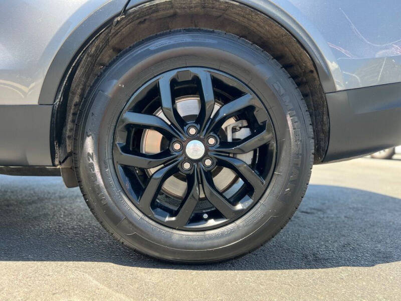 2020 Land Rover Discovery SE