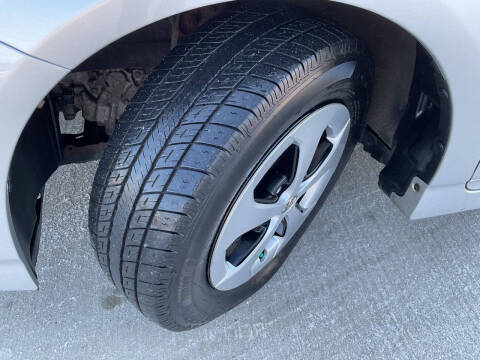 2012 Toyota Prius Two