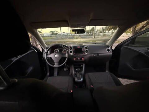 2010 Volkswagen Tiguan SE