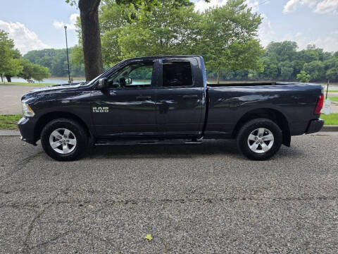 2017 RAM 1500 Express