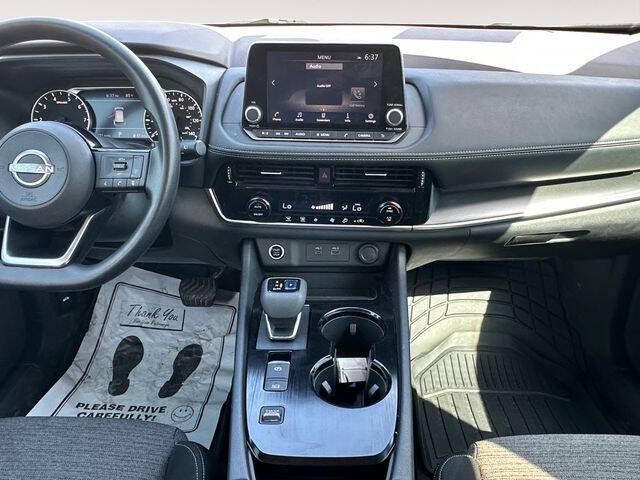 2022 Nissan Rogue SV