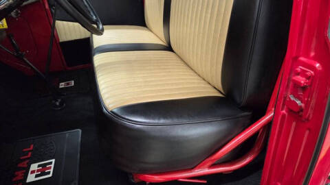 1953 International L-120 Series