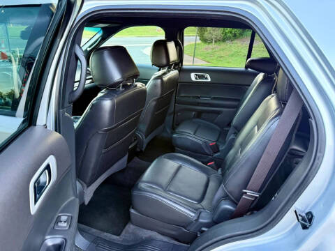 2011 Ford Explorer Limited