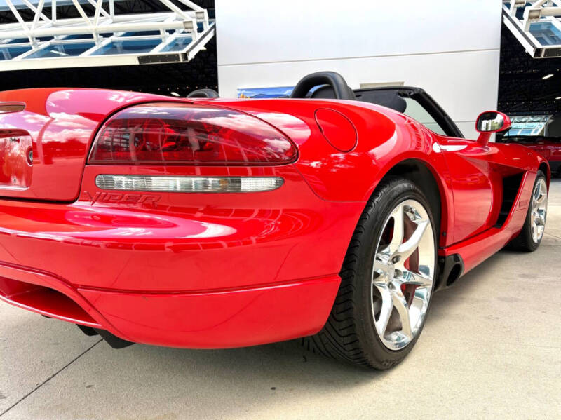 2004 Dodge Viper SRT-10