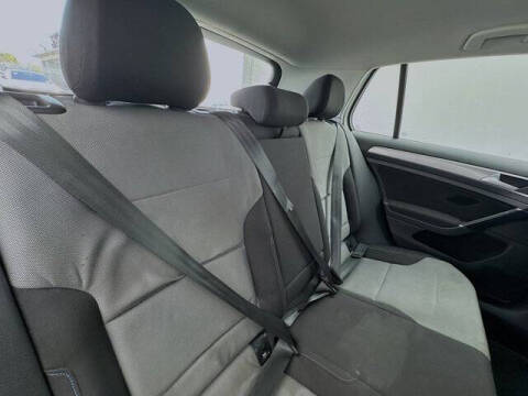 2016 Volkswagen e-Golf SE