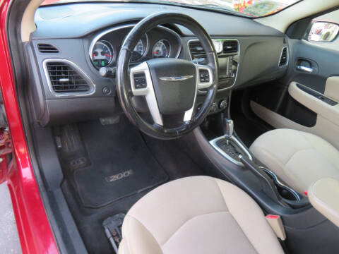 2011 Chrysler 200 Touring