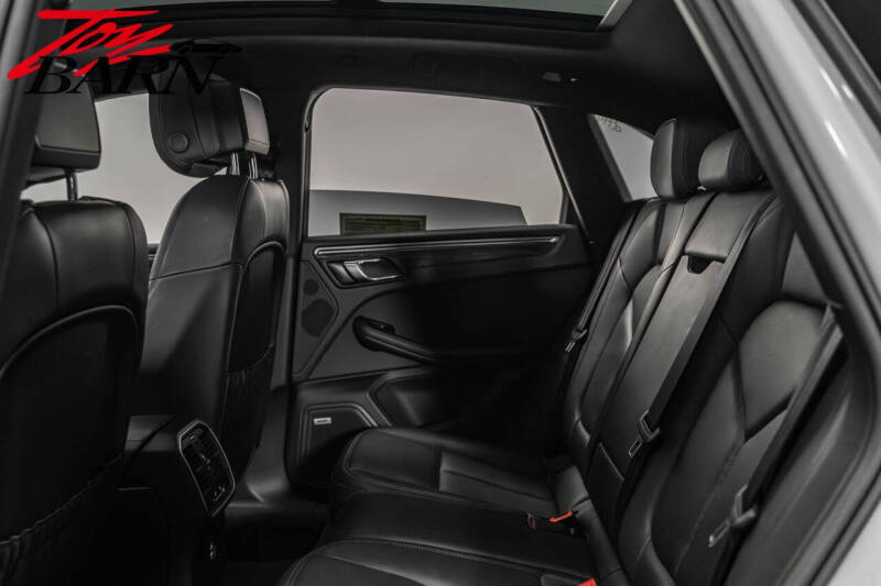 2023 Porsche Macan S