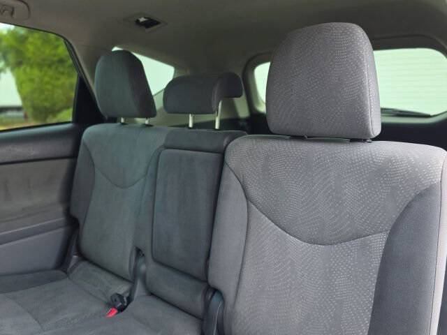 2013 Toyota Prius v Five