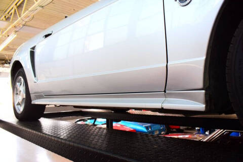 2004 Ford Mustang Deluxe