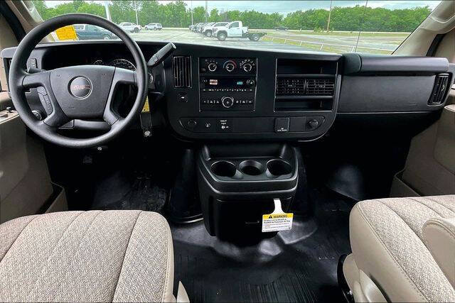 2026 GMC Savana 2500