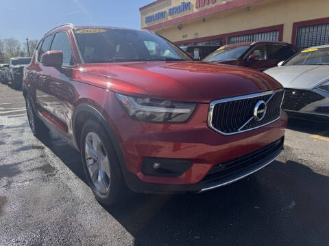 2021 Volvo XC40 T4 Momentum