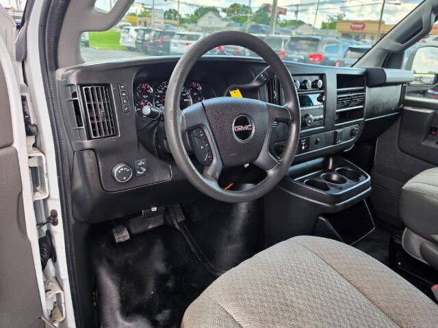 2017 GMC Savana 2500